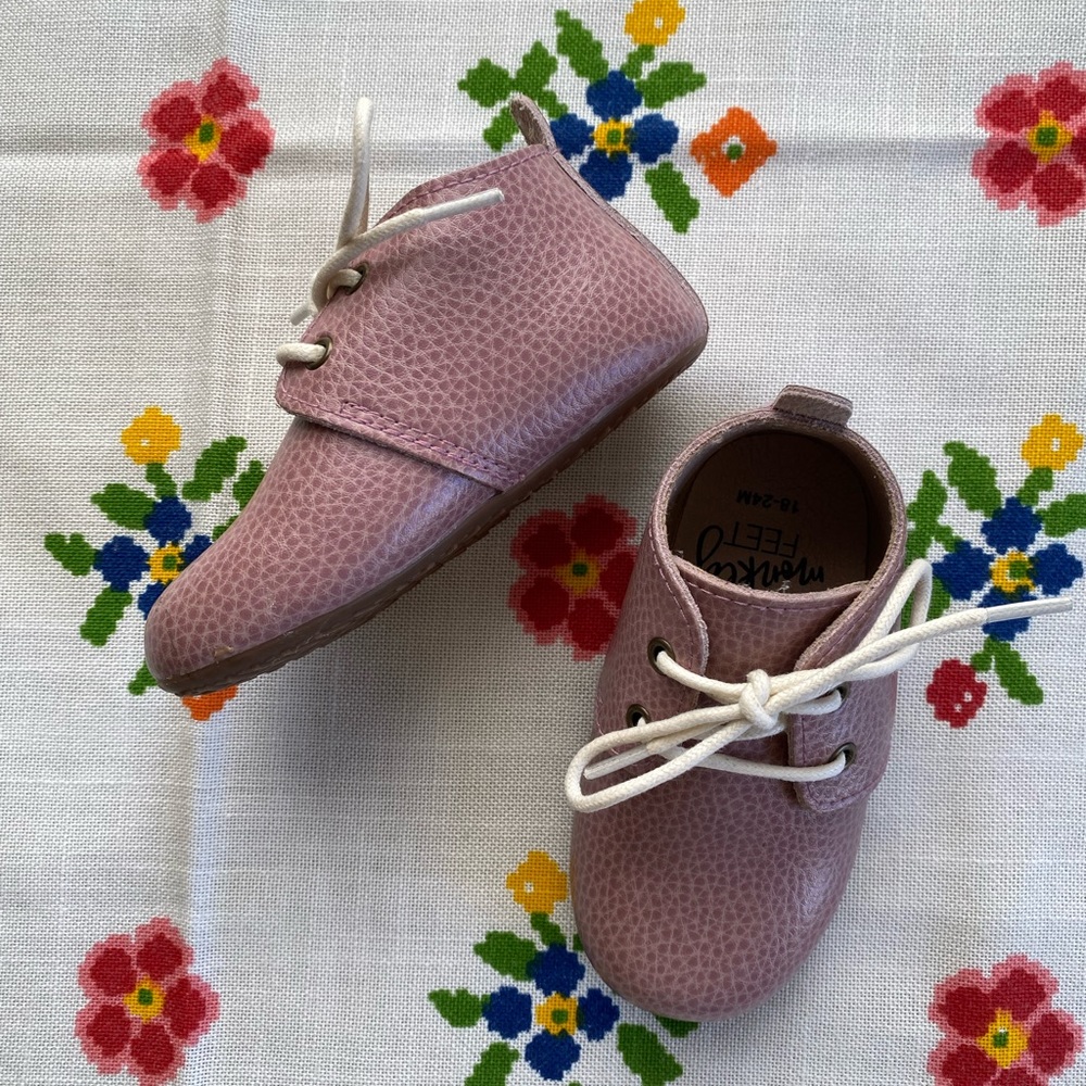 Monkey Feet USA Pink Pebbled Leather Shoes, 6c